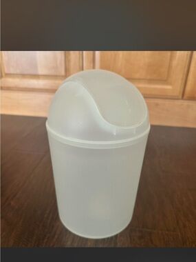 Target transparent Swing-Top Trash Can